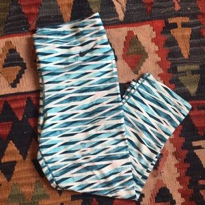 Nike high waisted legendary capris